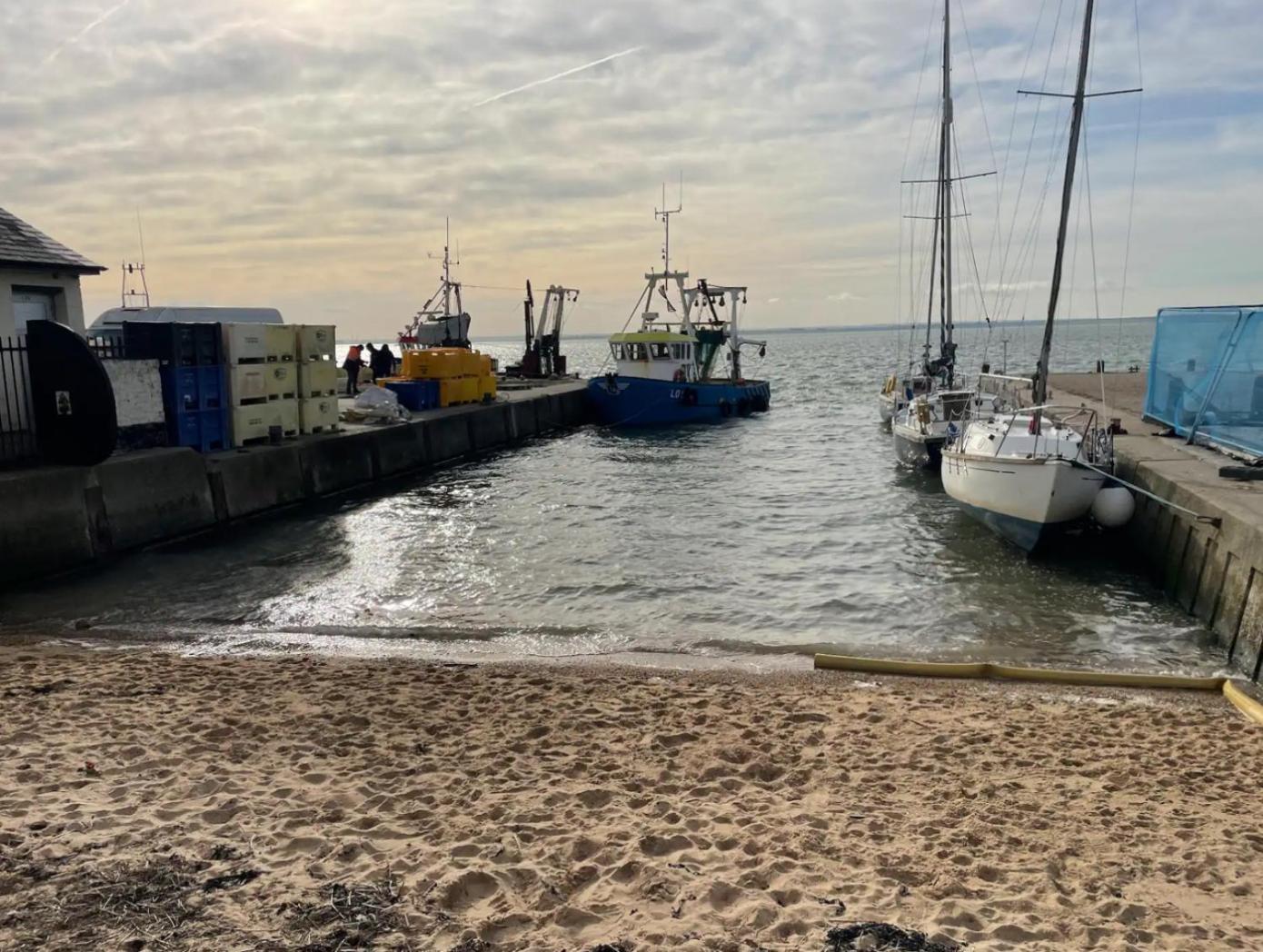 Flat In The Heart Of Leigh On Sea Less Than 2 Miles From The Beach Southend-on-Sea Exterior photo